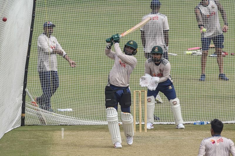 Bangladesh's Shakib Al Hasan (C) attends a practice session at the Gaddafi Cricket Stadium in Lahore on August 16, 2024, ahead of the first Test cricket match between Pakistan and Bangladesh.